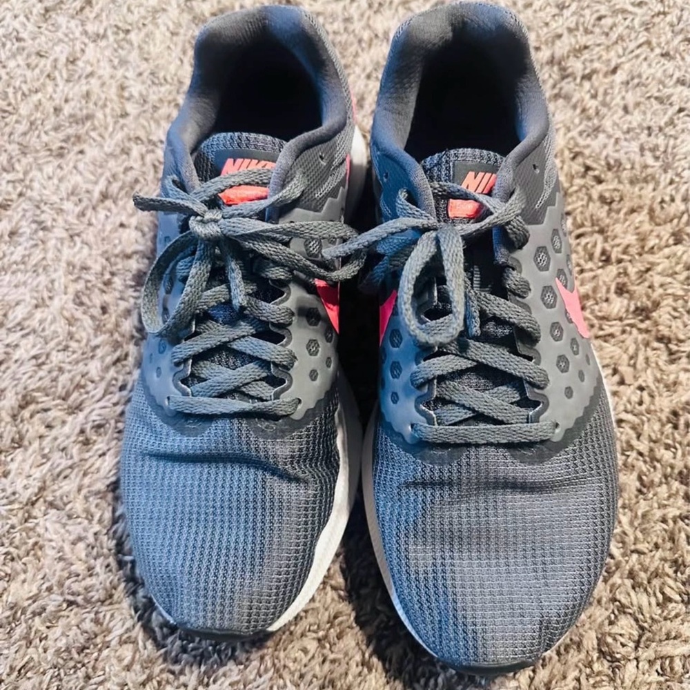 Nike Women’s Downshifter 7 Running Shoes - Size 8